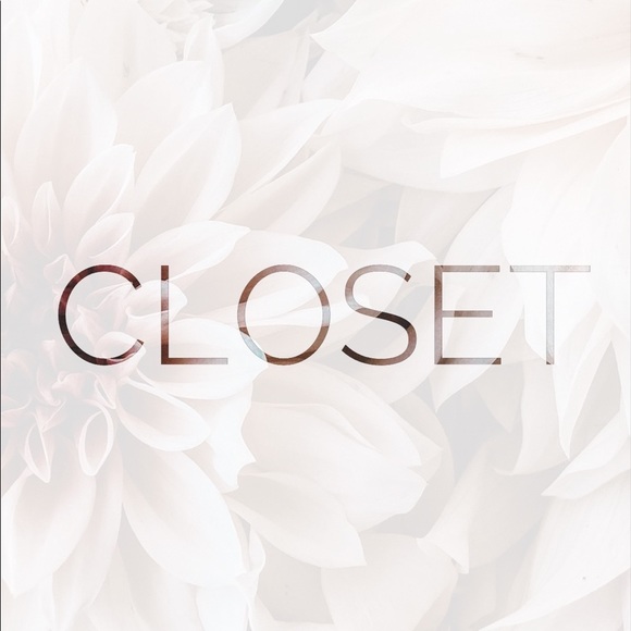 • E N D • OF • C L O S E T • - Picture 1 of 1